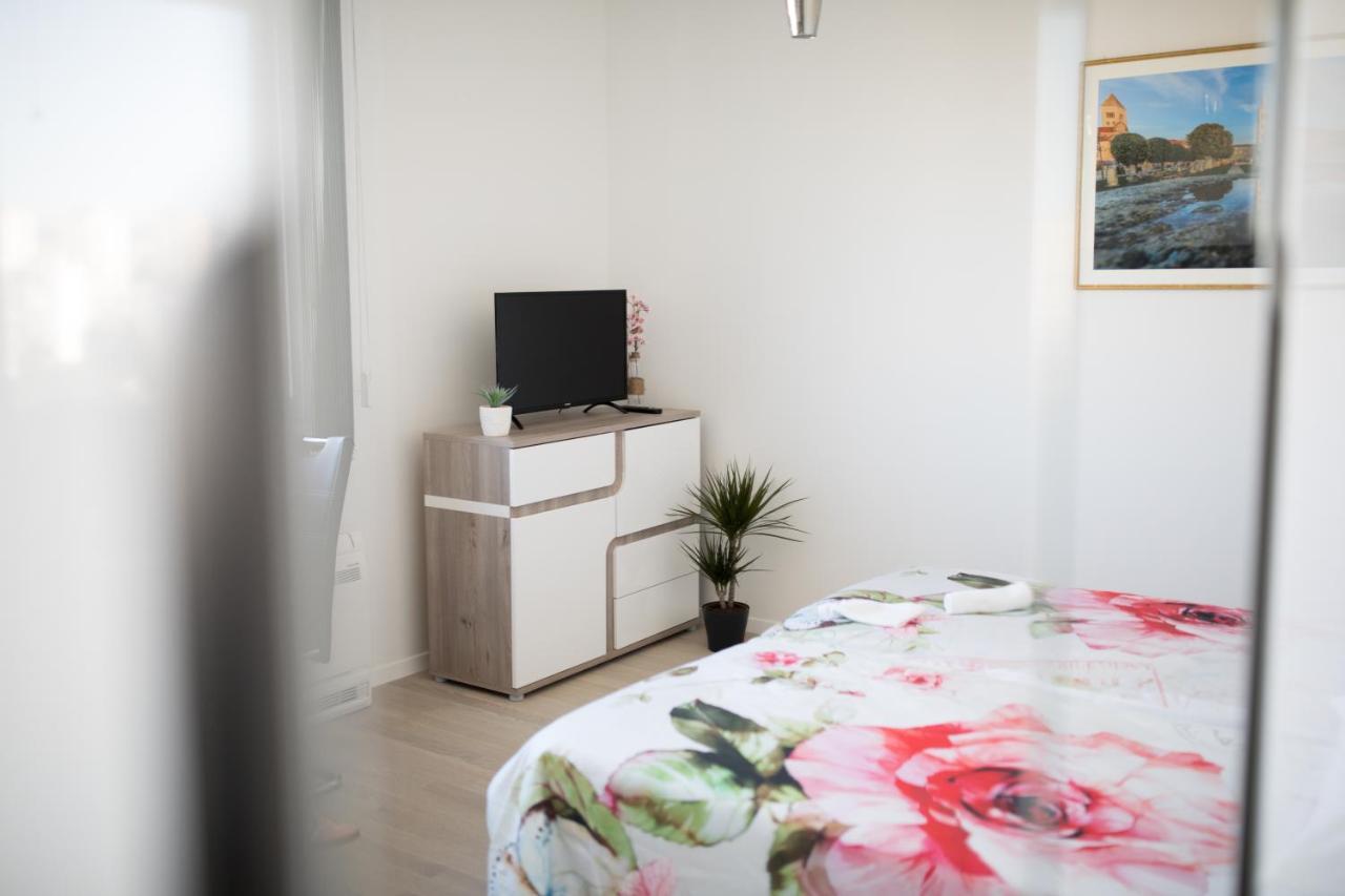 Studio Apartman Moonlight Ζαντάρ Εξωτερικό φωτογραφία